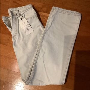 NWT Zara Hi Rise Straight Leg Jeans size 4